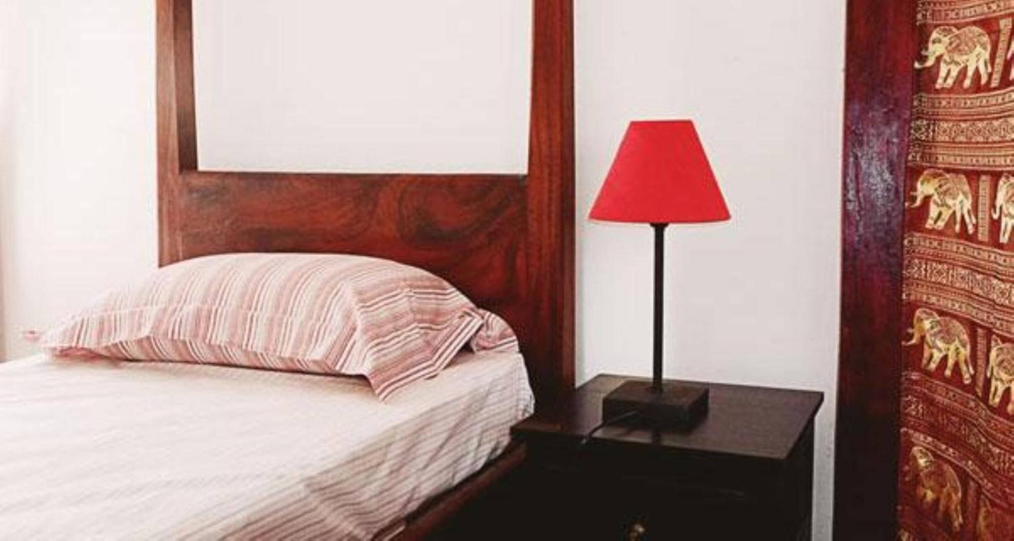 Red House Otel Koh Dach Dış mekan fotoğraf