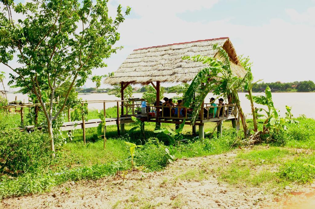 Red House Otel Koh Dach Dış mekan fotoğraf